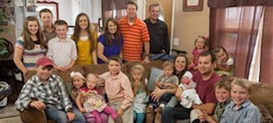 Tens of Thousands Sign Petition to Keep Duggars on TLC