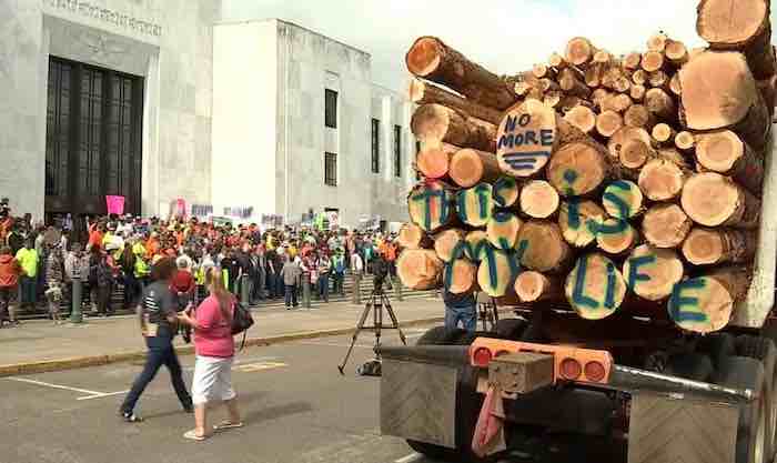 Oregon farmers, truckers, loggers and senators rebel against Dems