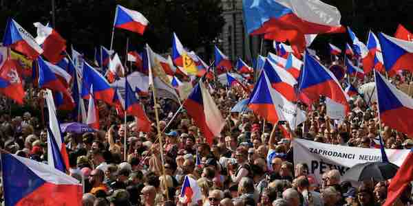 Thousands Protest in Czech Republic Against NATO and EU Destroying Their Way of Life